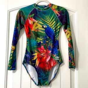 Long sleeve one piece women’s swimsuit